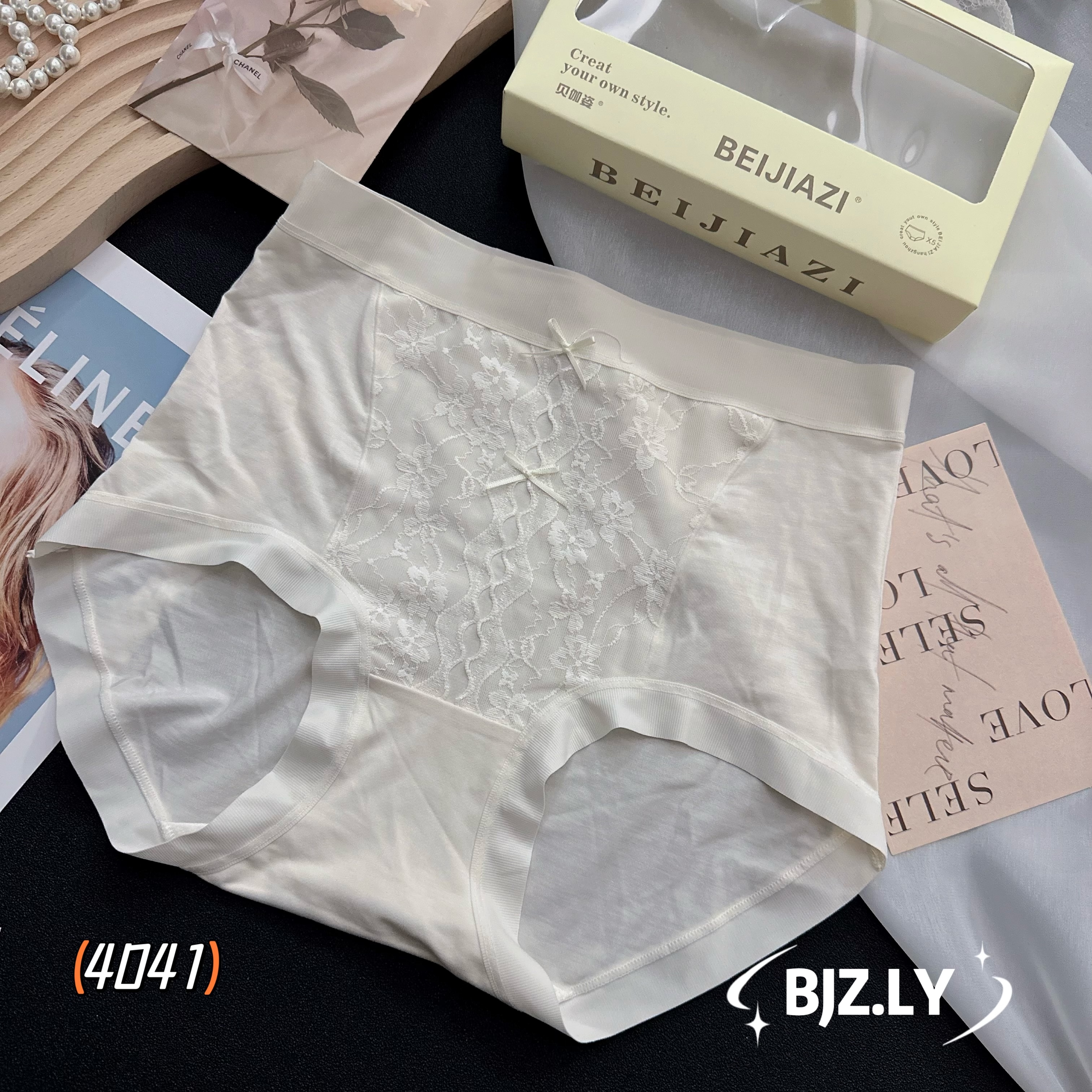 无痕短裤女内裤3条装舒适4041透气薄款底裤中腰蝴蝶结花边三角裤