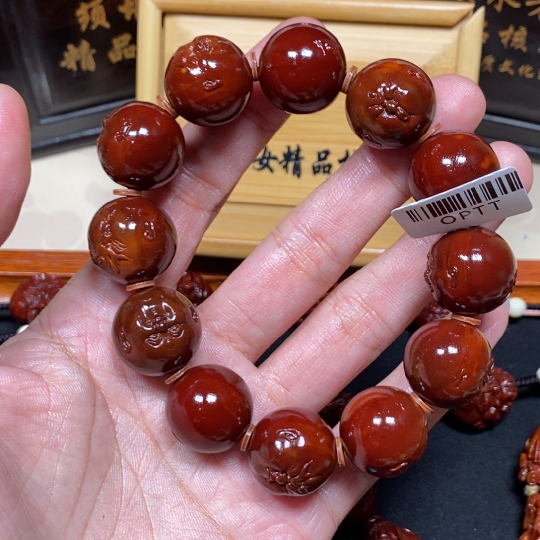 漫***林吊坠橄榄核Dhd李俊百态