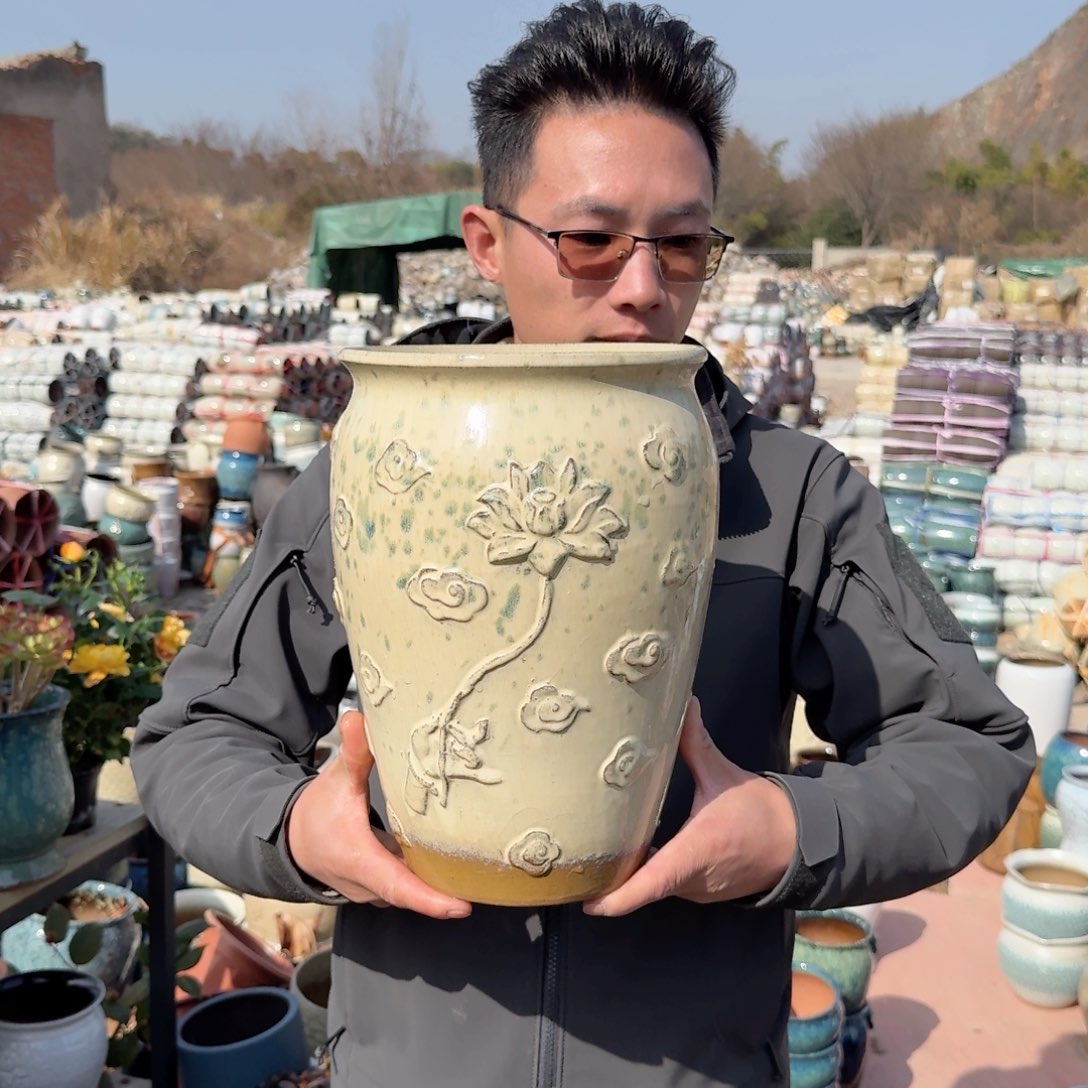 紫砂花盆口20高30（一个莲花还原烧