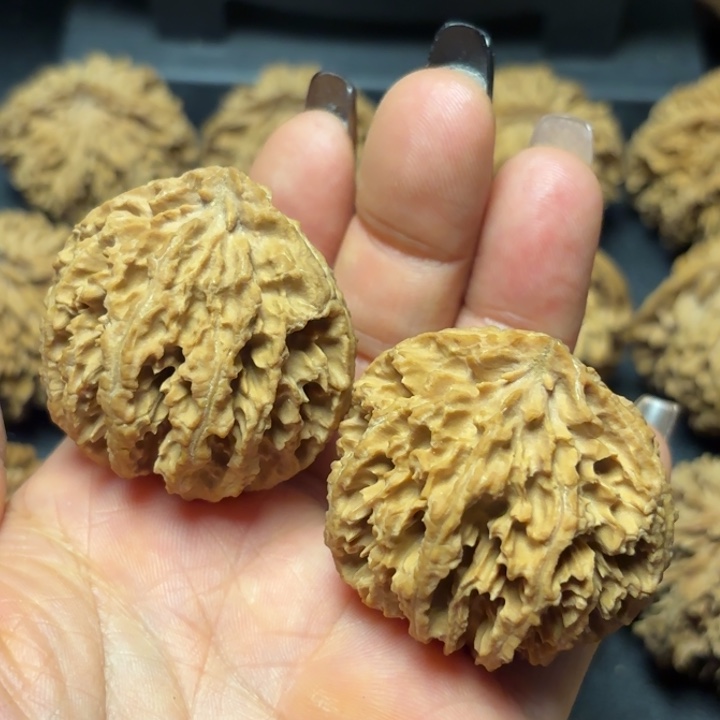 上***忽文玩核桃吊坠秦岭灯笼12