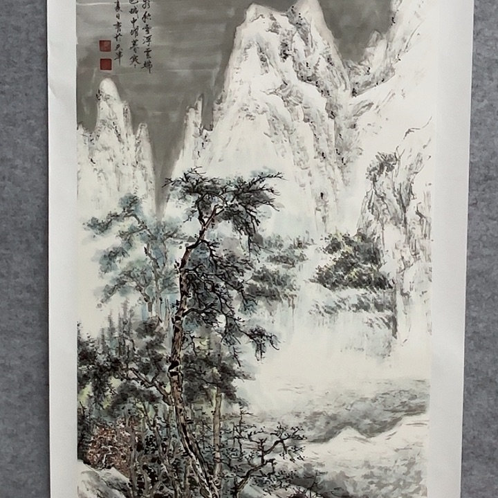 国画落**涯花鸟的翅膀是一个巨大的蝴蝶翅膀