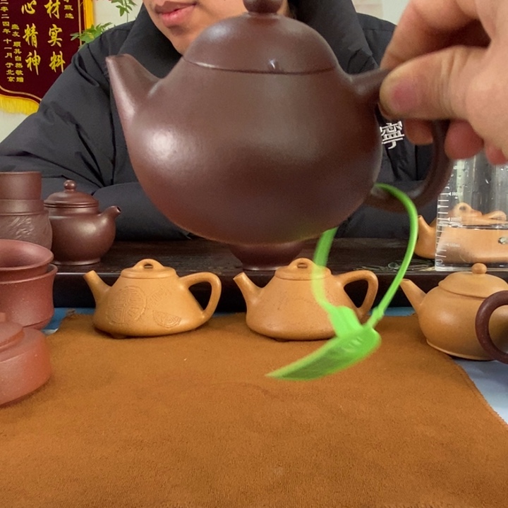 紫砂茶壶享**活微微瑕纯石红龙蛋190左右的容量