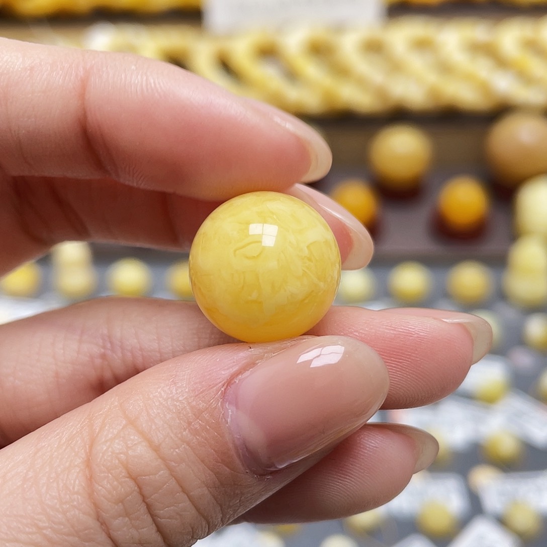 琥珀裸石未镶嵌蜜蜡圆珠16.2mm