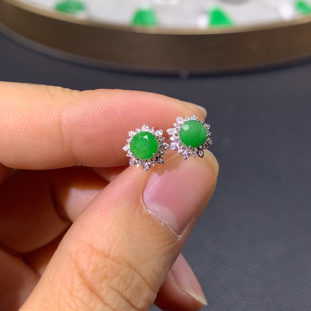 翡翠耳饰18K金镶嵌翡翠