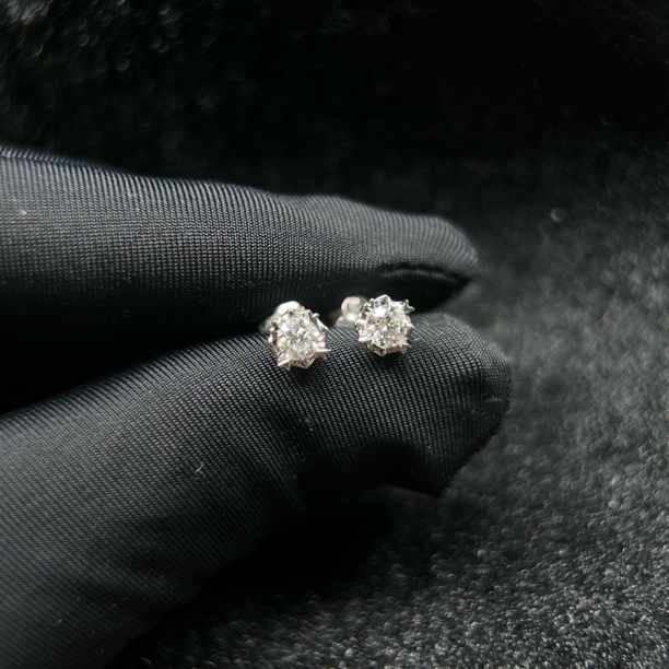 【广潮金钻】金750钻石耳钉