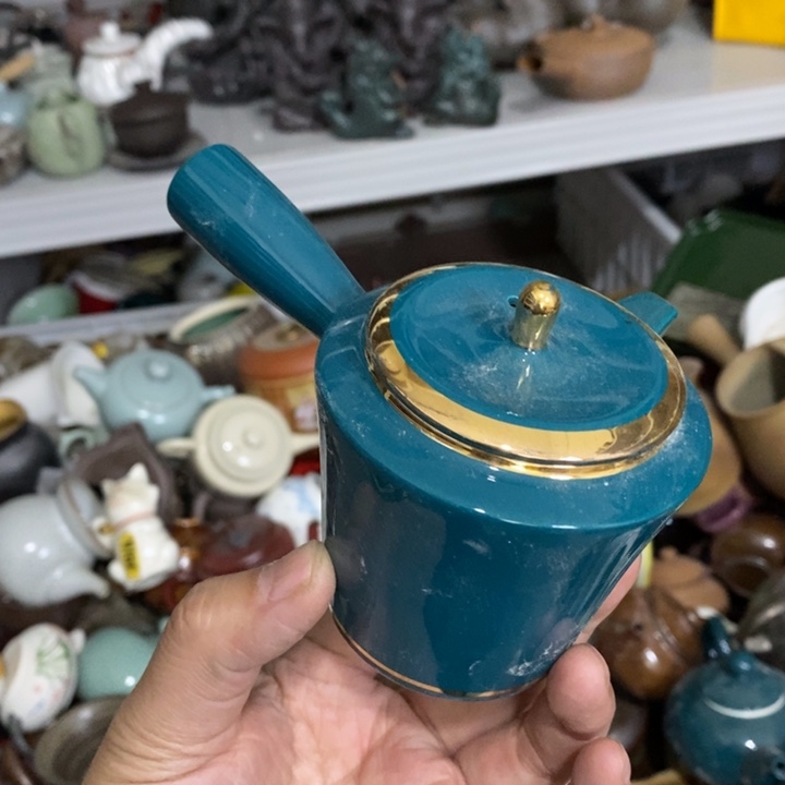 陶瓷艺术品及陶瓷壶