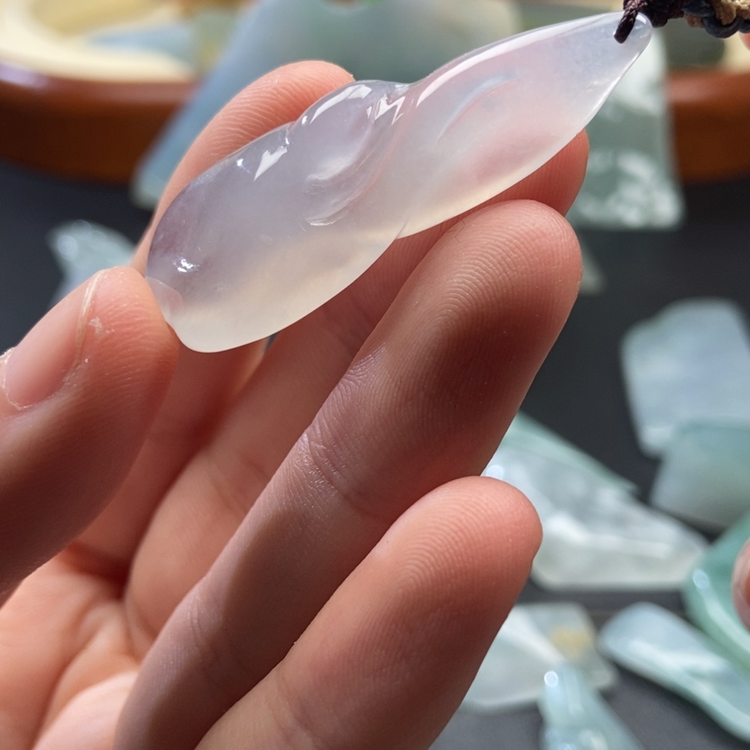 翡翠未镶嵌颈饰成品