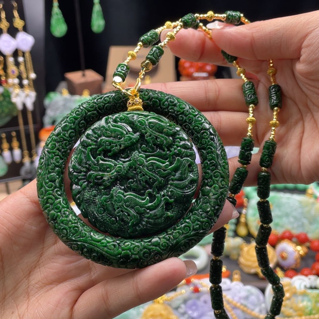 翡翠手镯未镶嵌代编织