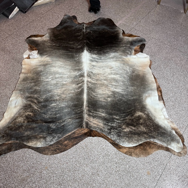 【本尼家】K1004 260x235cm专拍牛皮地毯家用轻奢