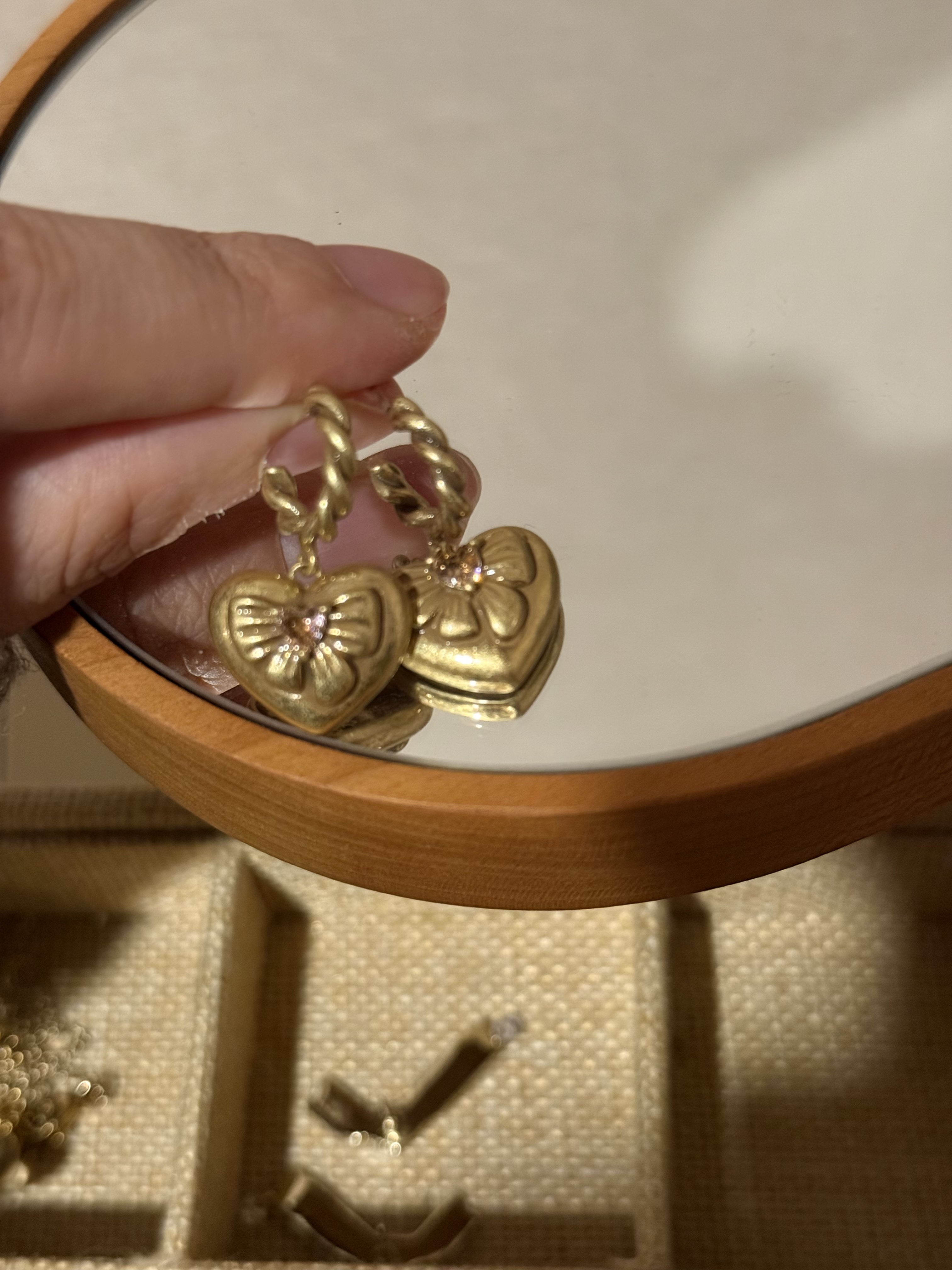 合金耳饰 中古风蝴蝶结爱心耳环甜美时尚小众金色251120-10