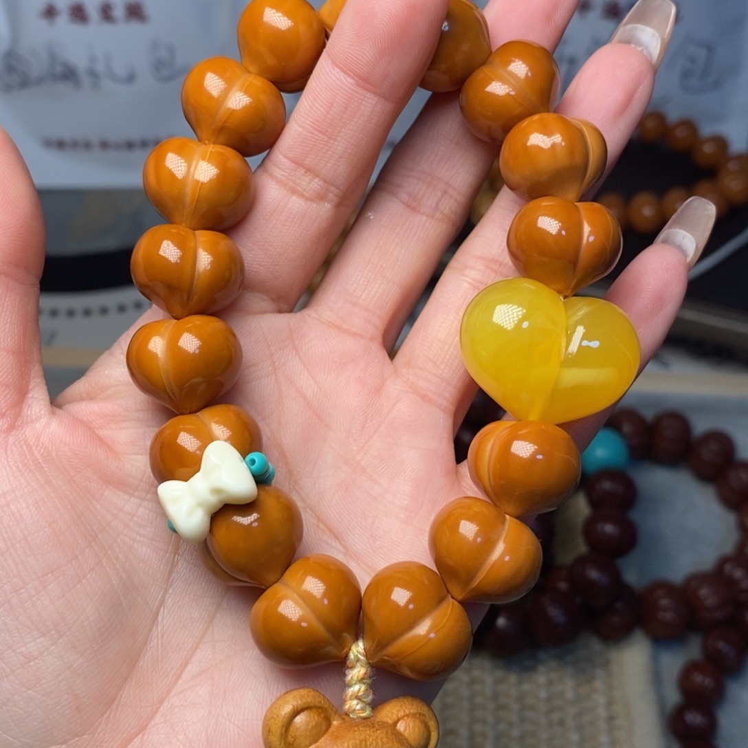 手串猴头核桃高定屁桃满配