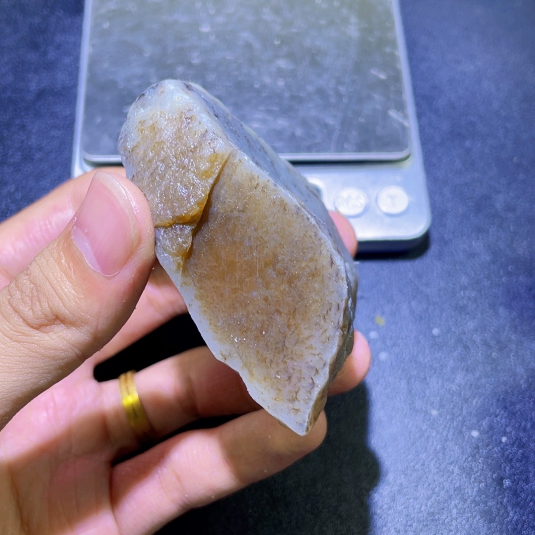 未镶嵌和田玉（糖玉）珠宝半成品