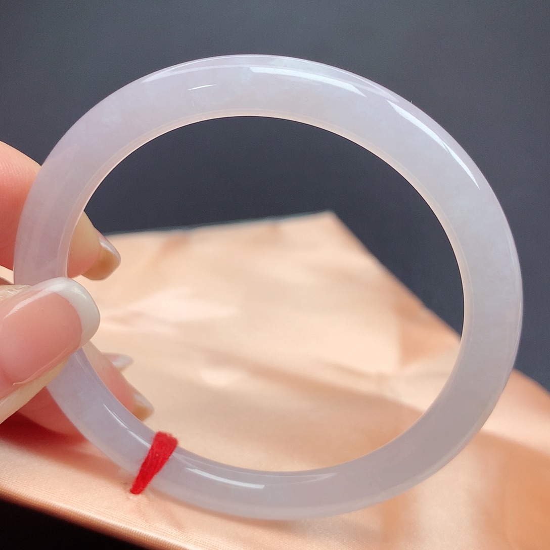 翡翠手镯（圆镯）未镶嵌54圈口