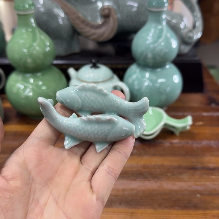 龙泉青瓷茶具微瑕4268