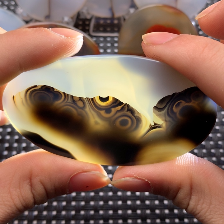 玛瑙/玉髓颈饰未镶嵌