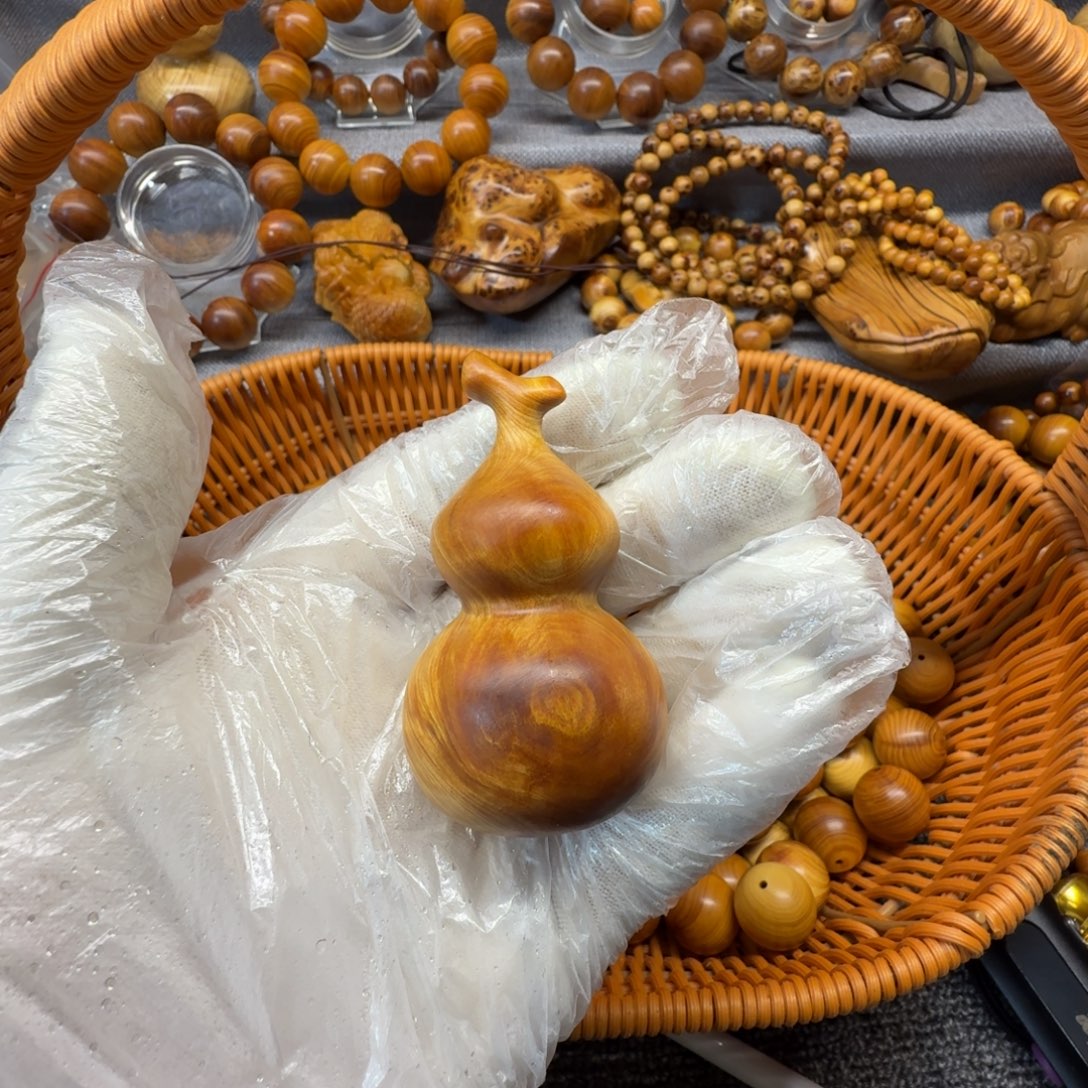 E***悦柏木（崖柏）崖柏葫芦瑕疵款