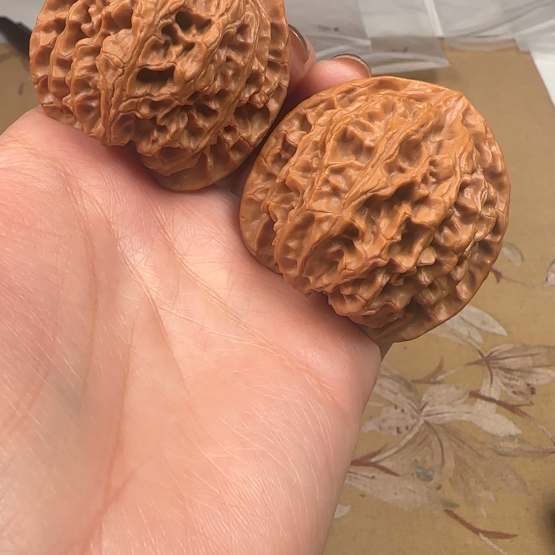 文玩核桃吊坠山地苹果43-14