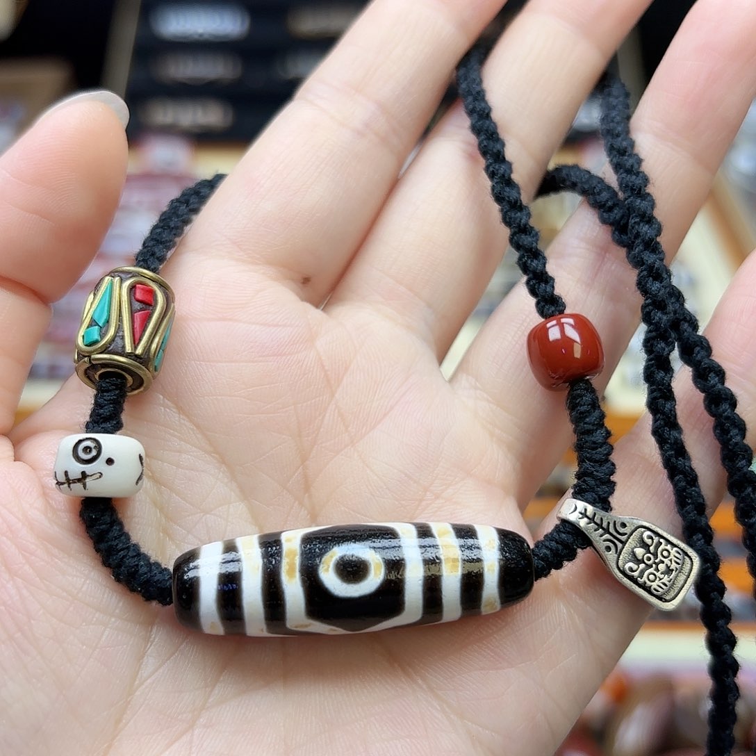 玛瑙/玉髓颈饰合金