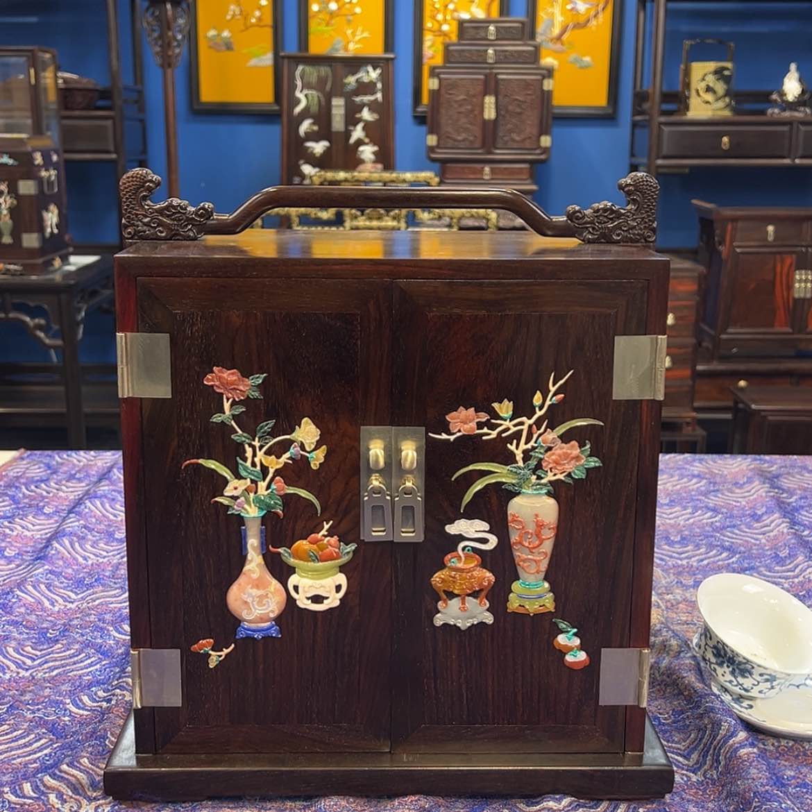 【闪购商品】红酸枝木类成套家具茶柜