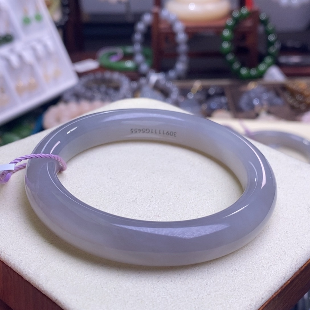 和田玉收藏级烟紫老矿料高冰仙紫手镯55.3圈口未镶嵌