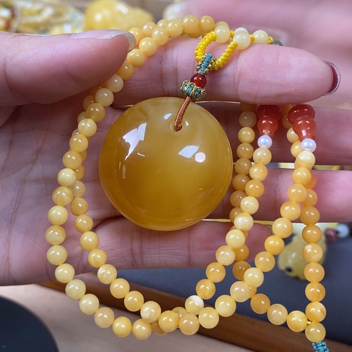 琥珀裸石未镶嵌公主扣