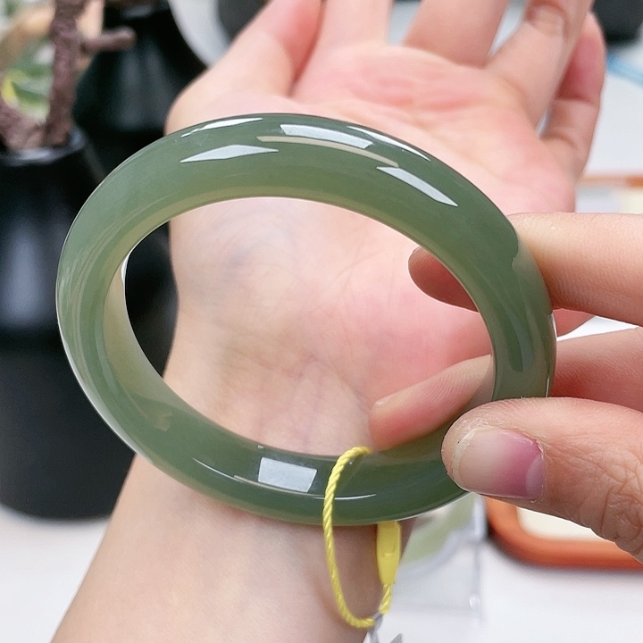 和田玉手镯5556未镶嵌