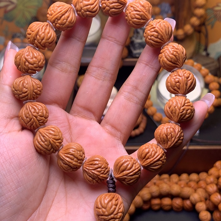 桃核吊坠桃核手持