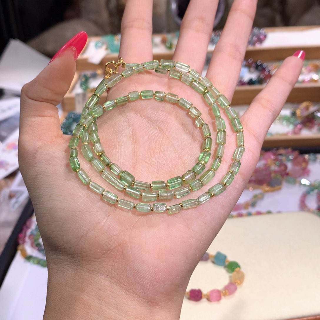 未镶嵌多样性发货其一碧玺