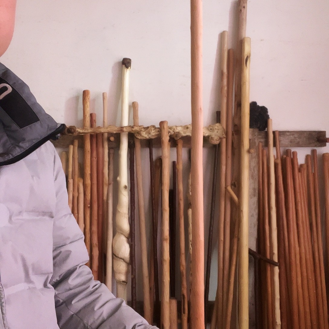 阿***佛秦岭山脉红牛筋。 