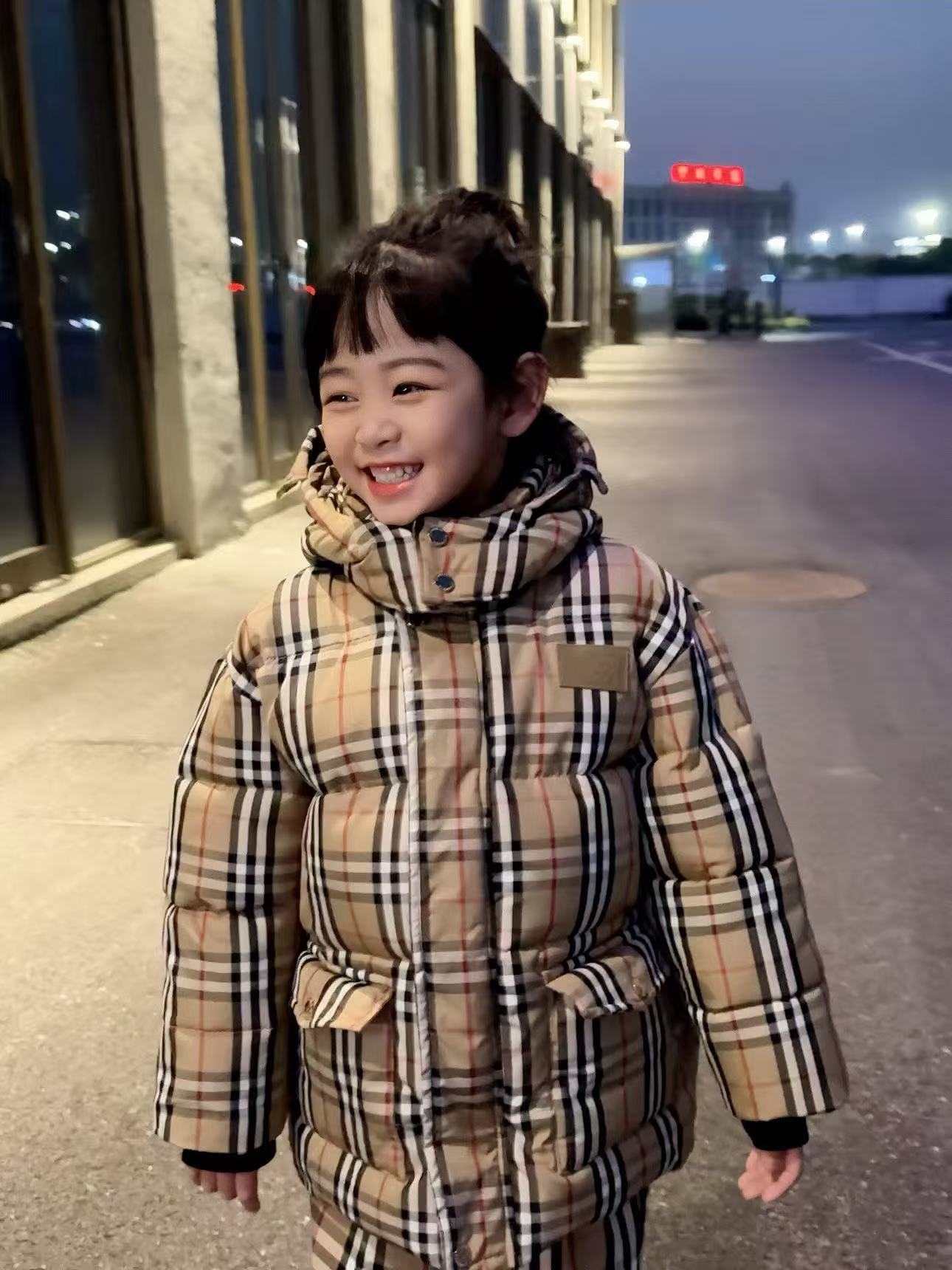 【正伟潮童】599儿童男童女童秋冬新款夹棉经典款连帽格子棉服外套