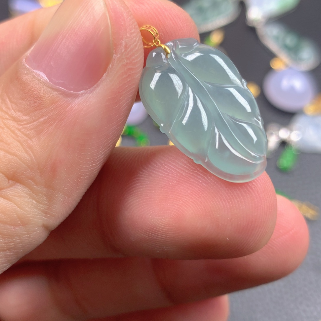 【闪购商品】翡翠18K金镶嵌颈饰翡翠