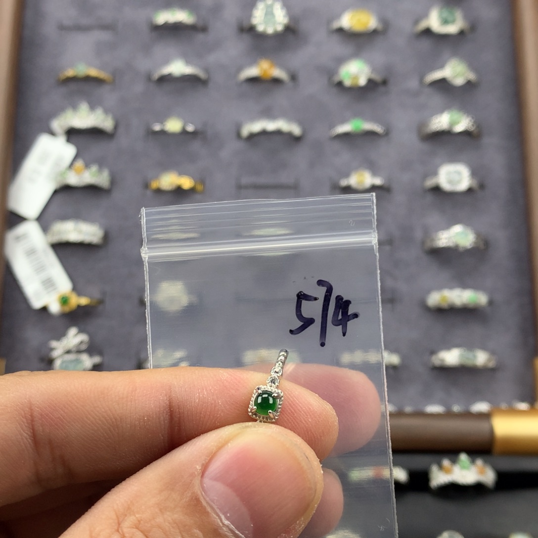 翡翠未镶嵌戒指574