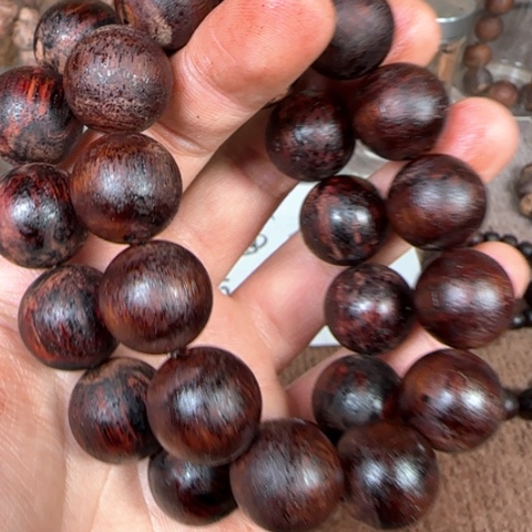 藤类1.8降真香黄油圆珠