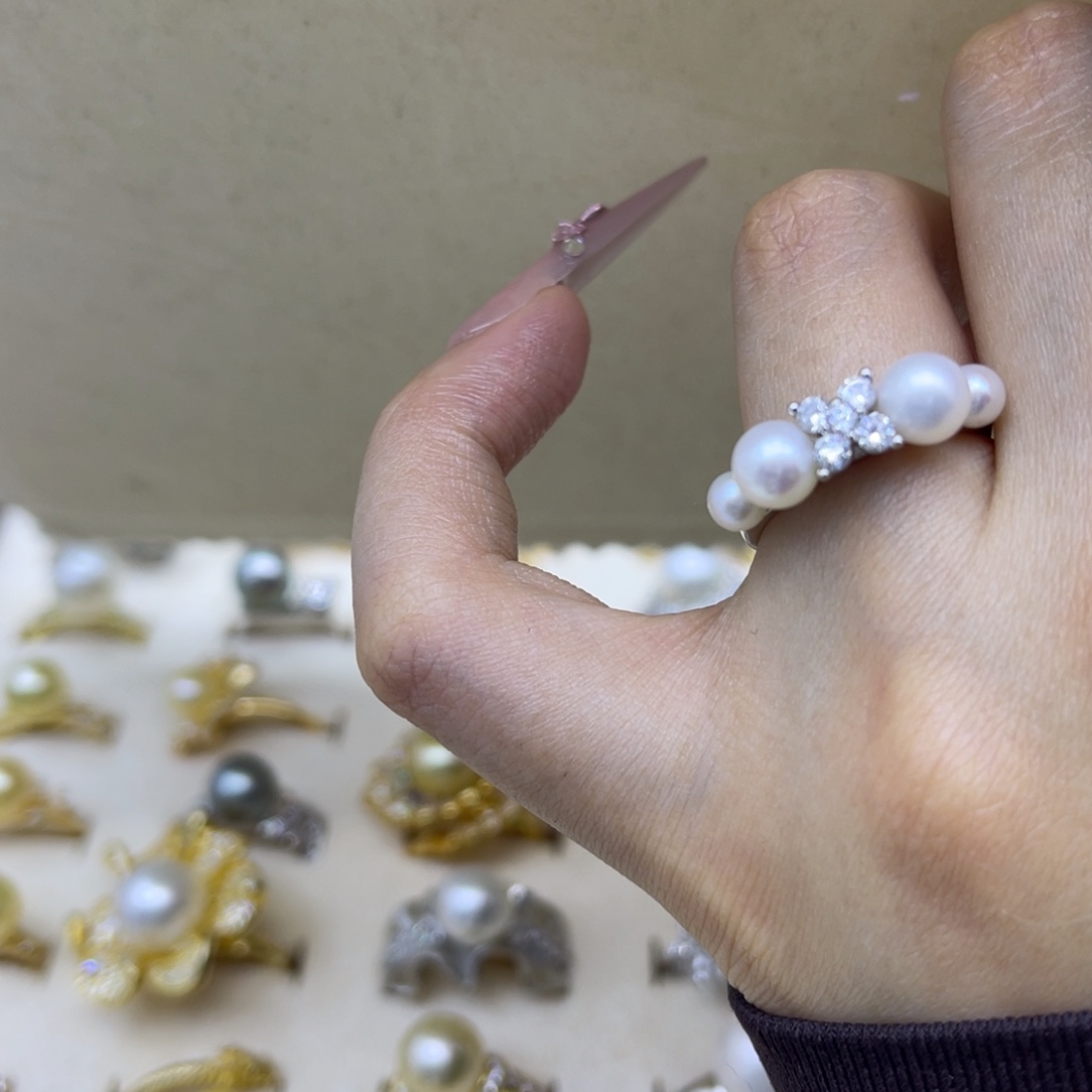 银S925镶嵌淡水珍珠戒指