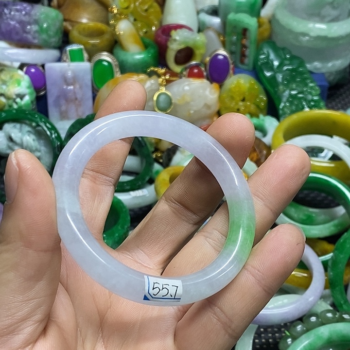 颈饰未镶嵌翡翠暖**✨缅甸翡翠首饰市场