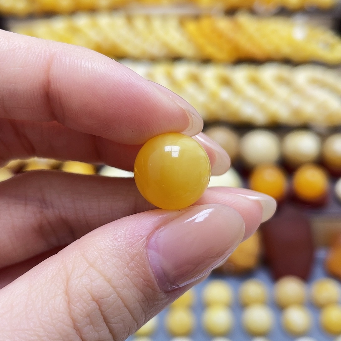 琥珀裸石未镶嵌蜜蜡圆珠13.1mm