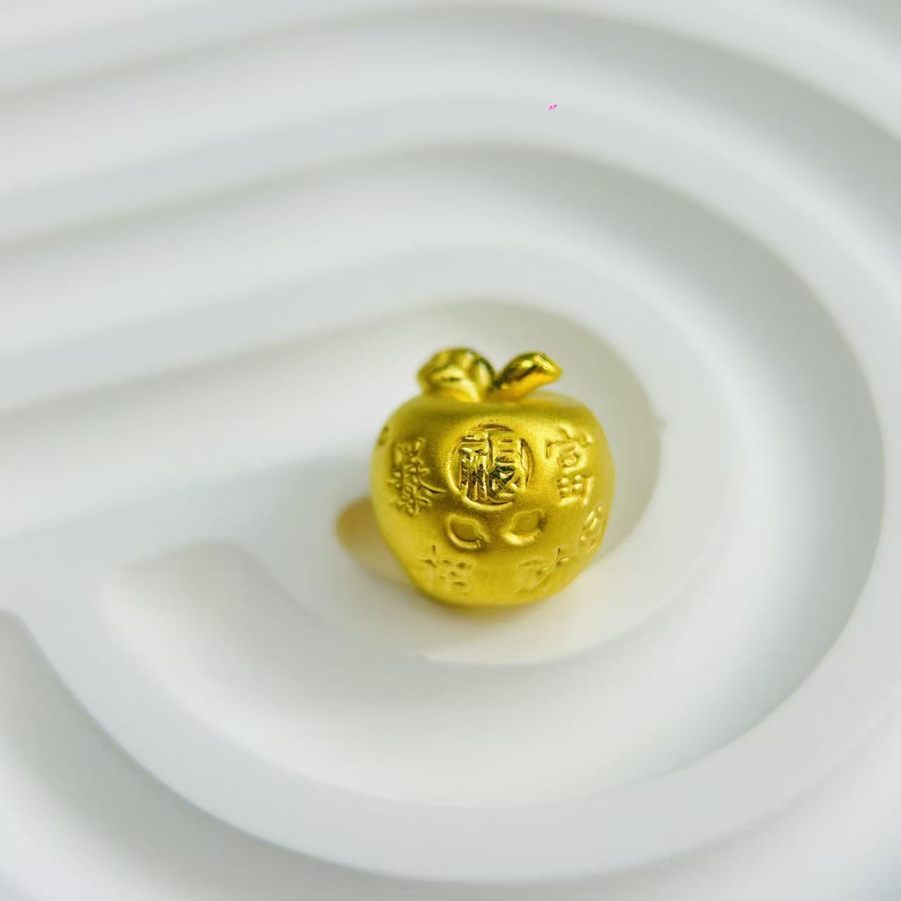 辉通黄金足金999幸福暴富苹果DP2942-01060