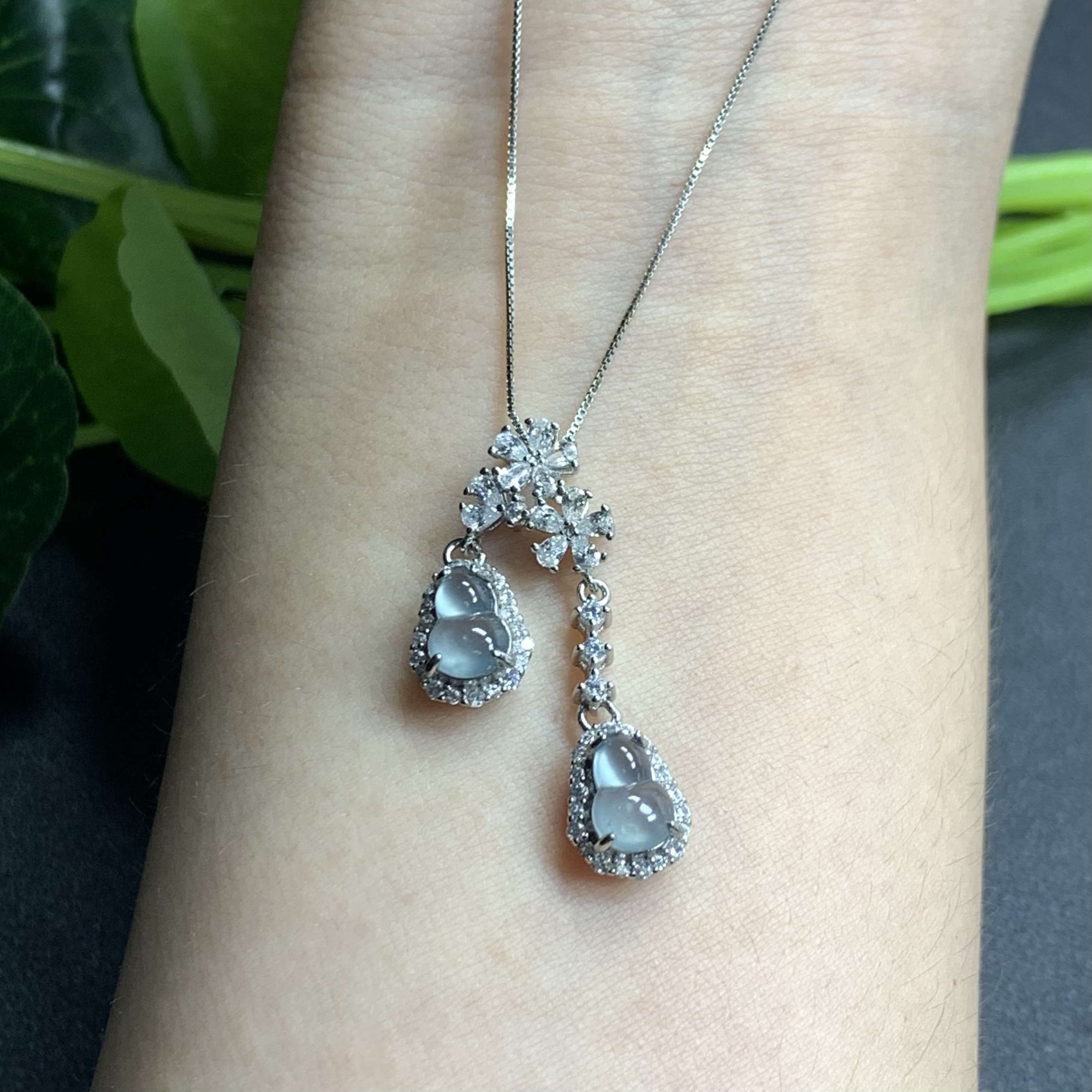 翡翠S925银白冰蓝水高品质极光高冰种小双葫芦吊坠精美高级卡7.5