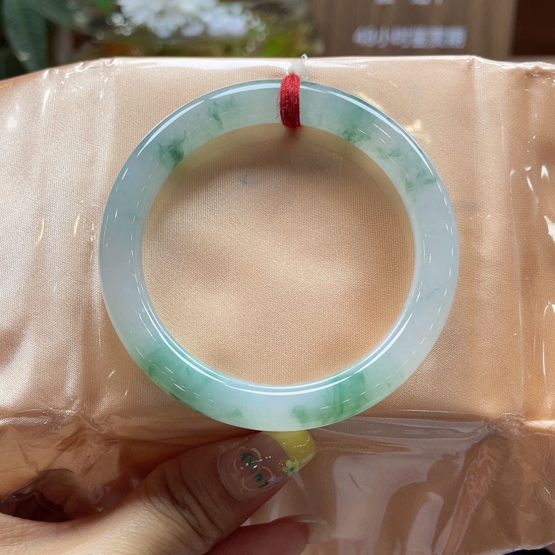 翡翠未镶嵌手镯29 号链接