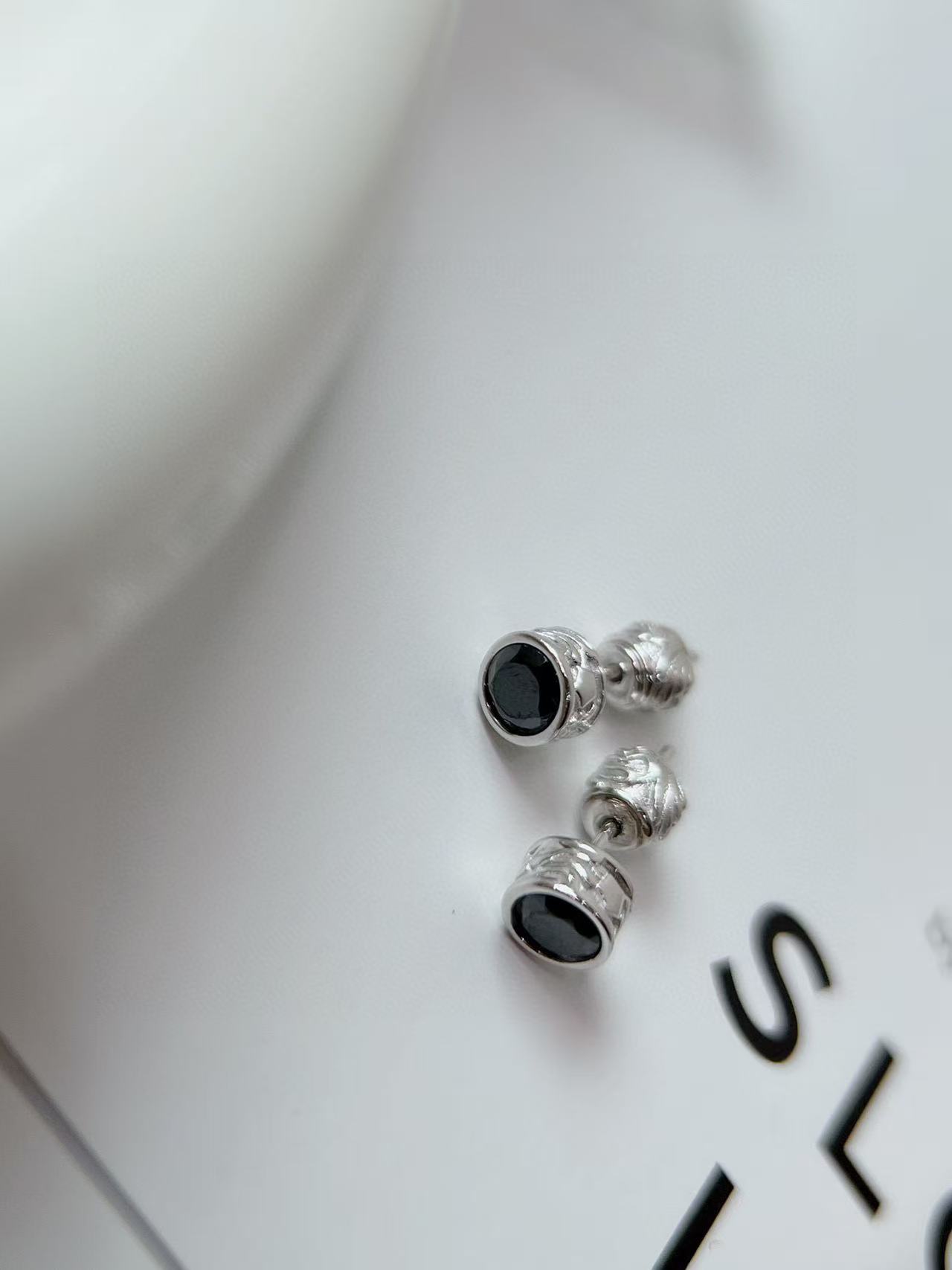 925银耳饰 唐草黑锆袖口权杖耳钉 时尚高级轻奢个性百搭