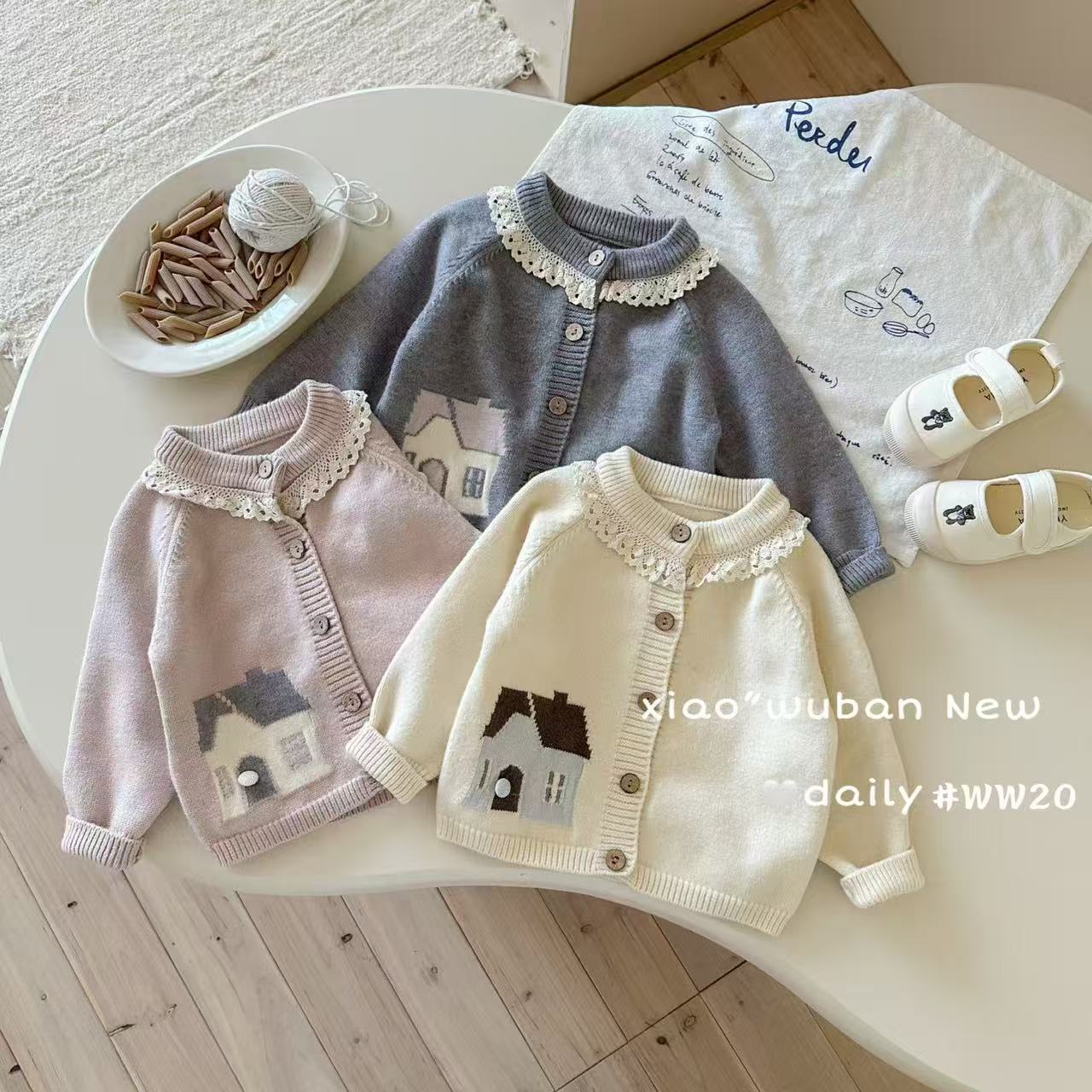 W20小五班女宝小房子开衫毛衣