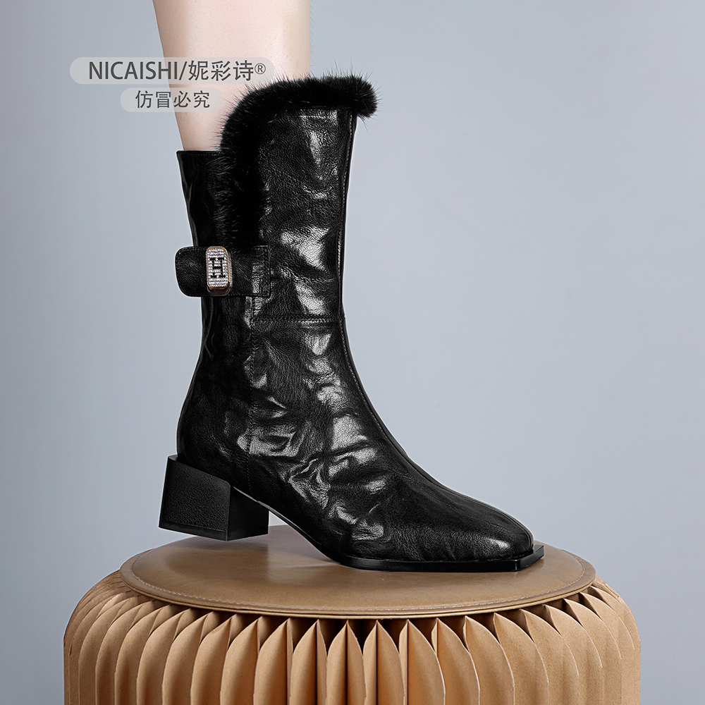 2025年新款法式高级感黑色时尚气质中筒靴加绒粗跟保暖短靴0893
