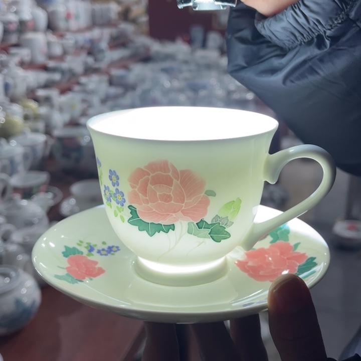 醴陵高温瓷釉下手绘芙蓉花