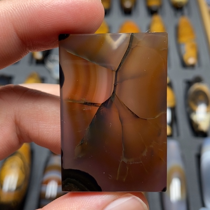 玛瑙/玉髓颈饰未镶嵌