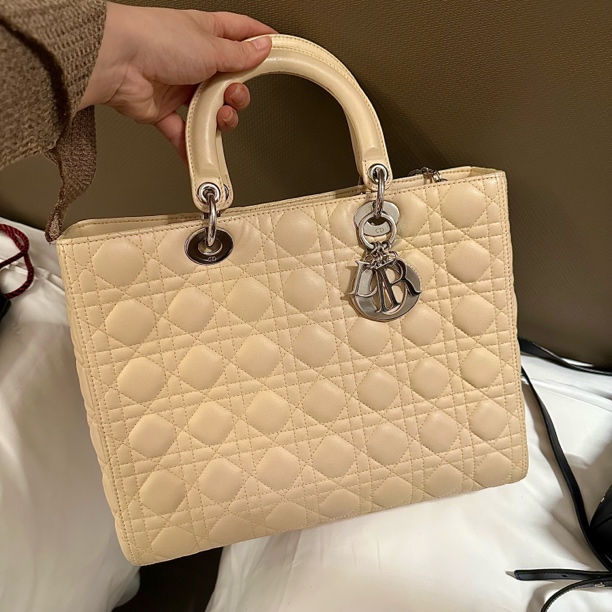 95新 DIOR/迪奥 燕麦色七格羊皮戴妃托特包