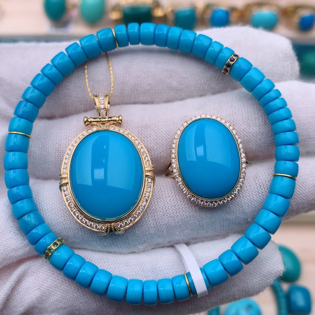 18K金镶嵌绿松石珠宝奇石