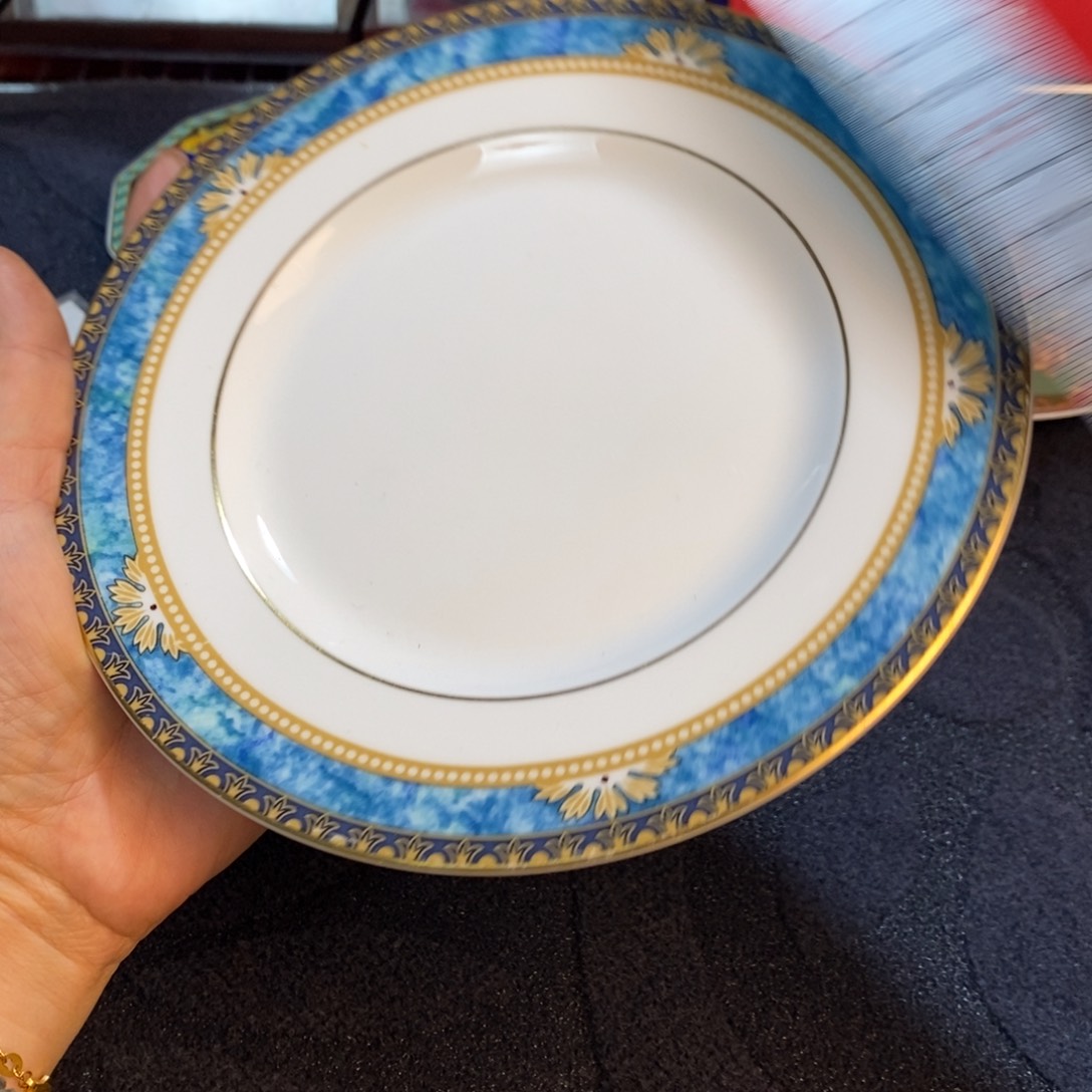 瓷器哈哈哈哈哈哈哈哈