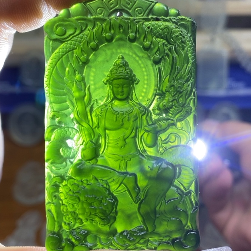 【闪购商品】蛇纹石玉未镶嵌颈饰