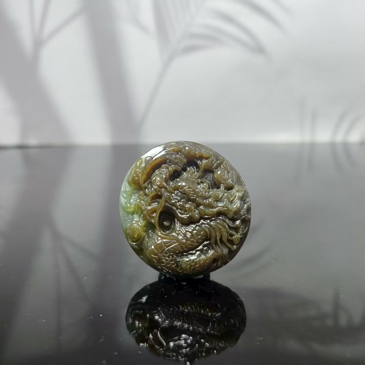 Q和田玉龙形吊坠2808