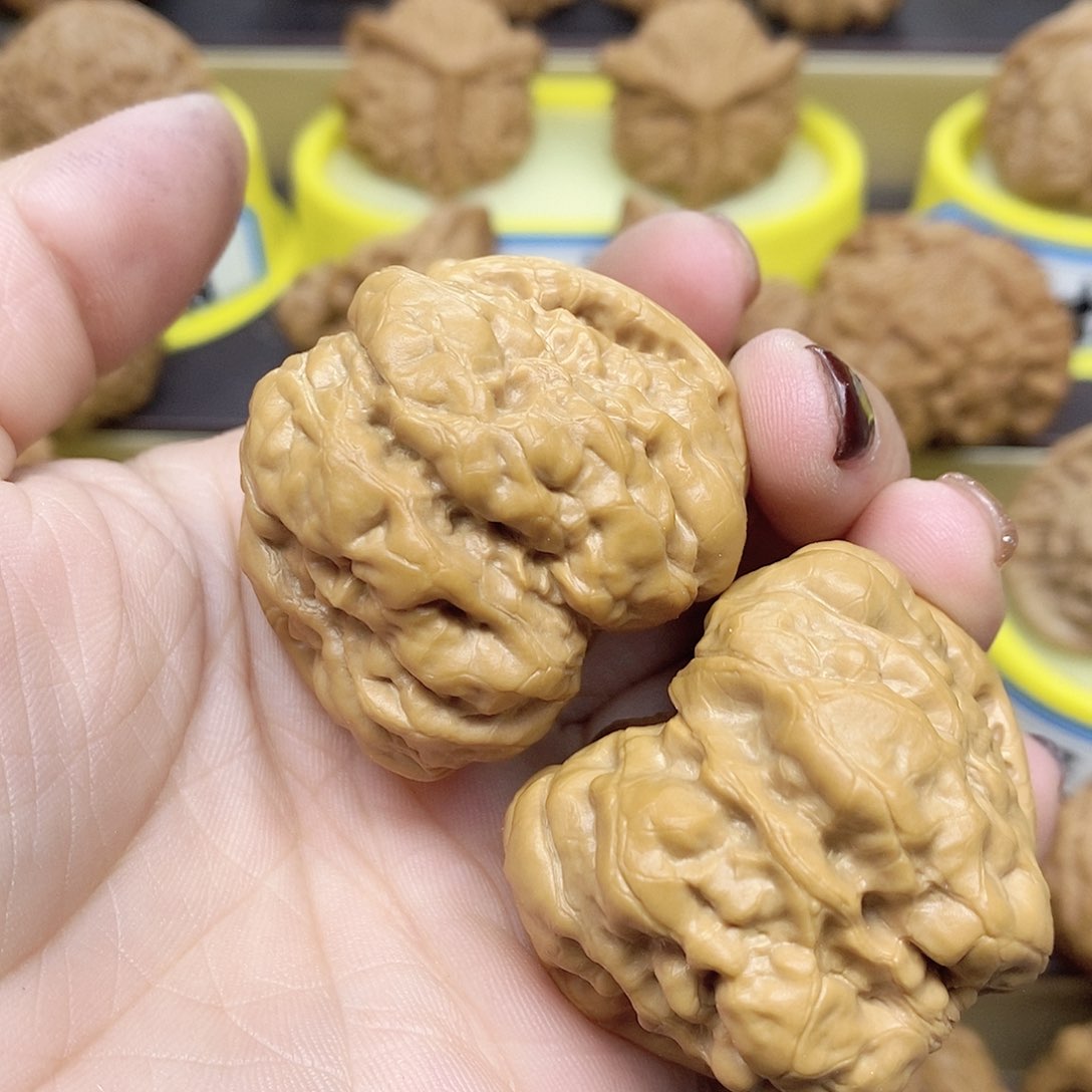 文玩核桃吊坠?**利蛙蛙